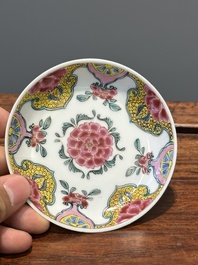 Five Chinese famille rose cups and six saucers with floral decor, Yongzheng/Qianlong