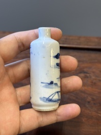 Zes Chinese blauw-witte snuifflessen, 19de eeuw