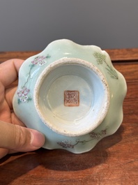 Une collection vari&eacute;e de huit pi&egrave;ces en porcelaine de Chine famille rose, 18/19&egrave;me