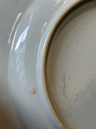 Five Chinese famille rose plates with floral design, Yongzheng/Qianlong