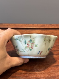 Une collection vari&eacute;e de huit pi&egrave;ces en porcelaine de Chine famille rose, 18/19&egrave;me