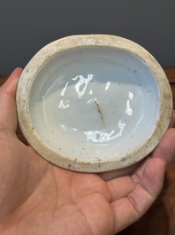 Verseuse de type 'aftaba' en porcelaine de Chine de style Imari pour le march&eacute; islamique, Kangxi
