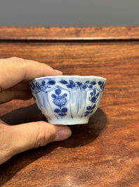A varied collection of 45 pieces Chinese porcelain, Kangxi and later