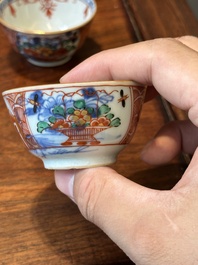 Een verzameling van 23 Chinese koppen en schotels, Kangxi/Qianlong