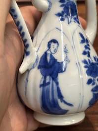 Een Chinese blauw-witte dekselkan met 'Lange Lijzen', jade merk, Kangxi