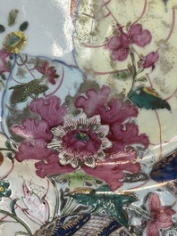 Collection de sept pi&egrave;ces en porcelaine de Chine famille rose &agrave; d&eacute;cor de feuilles de tabac, Qianlong