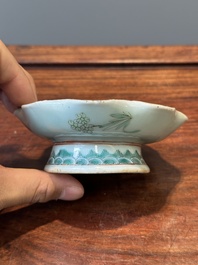 Une collection vari&eacute;e de huit pi&egrave;ces en porcelaine de Chine famille rose, 18/19&egrave;me