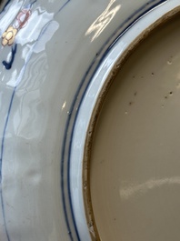 A Chinese verte-Imari dish with floral decor, Kangxi