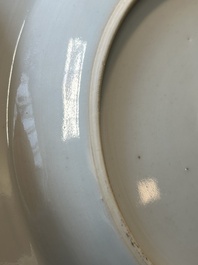 Une collection vari&eacute;e de huit pi&egrave;ces en porcelaine de Chine famille rose, 18/19&egrave;me