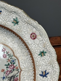 Assiette en porcelaine de Chine famille rose &agrave; d&eacute;cor d&rsquo;un cornac sur son &eacute;l&eacute;phant, Qianlong
