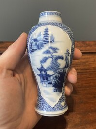 Een paar Chinese blauw-witte vazen en vier zoutvaten in blauw-wit, famille rose en Imari-stijl, Kangxi/Qianlong