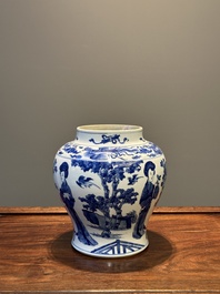 Vase en porcelaine de Chine en bleu et blanc &agrave; d&eacute;cor des 'Longues Dames', Kangxi