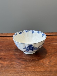Bol en porcelaine de Chine en bleu et blanc &agrave; d&eacute;cor de la chasse mongole, marque de Chenghua, Kangxi