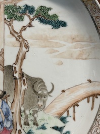 Een fijn Chinees famille rose eierschaal bord met het verhaal van 'De ossenherder en de weefster', Yongzheng