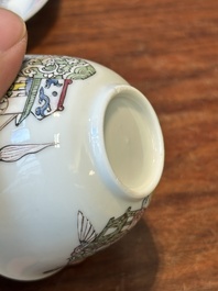 Tasse et soucoupe en porcelaine de Chine famille rose &agrave; d&eacute;cor d'une dame avec un gar&ccedil;on, Yongzheng