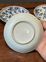 Een verzameling van 23 Chinese koppen en schotels, Kangxi/Qianlong