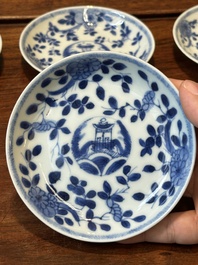 Een verzameling van 23 Chinese koppen en schotels, Kangxi/Qianlong