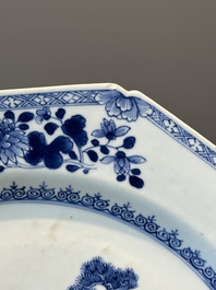 Een Chinese blauw-witte schotel en een octagonale 'Drie Vrienden van de Winter' schotel, Wanli en Qianlong