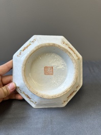 Twee Chinese famille rose tazza's, Tongzhi merk en periode