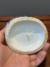 Verseuse de type 'aftaba' en porcelaine de Chine de style Imari pour le march&eacute; islamique, Kangxi