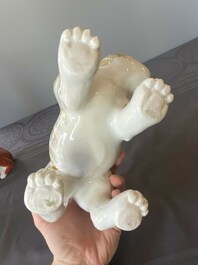 Een Japanse koro in de vorm van een man op een tijger, Hirado, Edo, 19e eeuw