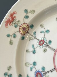A pair of Chinese famille rose 'Jiangxi Province' plates, endless knot mark, 19/20th C.