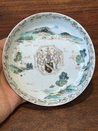 Tasse et soucoupe en porcelaine de Chine famille rose aux armes de Beekman de Z&eacute;lande pour le march&eacute; hollandais, Yongzheng