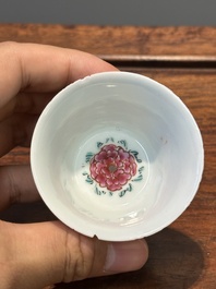 Five Chinese famille rose cups and six saucers with floral decor, Yongzheng/Qianlong