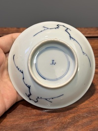 Zeven Chinese blauw-witte koppen en zes schotels, Transitie periode/vroeg Kangxi