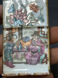 Porte-pinceaux en porcelaine de Chine famille rose, 19&egrave;me
