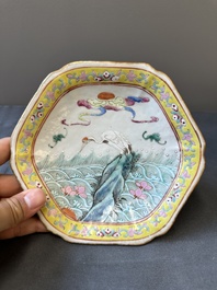 Twee Chinese famille rose tazza's, Tongzhi merk en periode