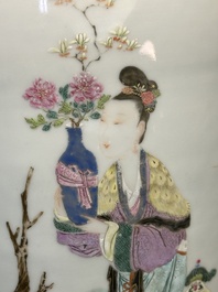 Een Chinese famille rose vaas met Lan Caihe, Qianlong merk en periode