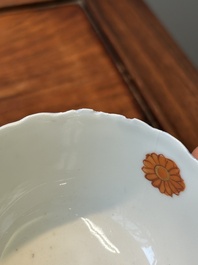 Collection de sept pi&egrave;ces en porcelaine de Chine famille rose &agrave; d&eacute;cor de feuilles de tabac, Qianlong