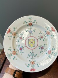 A pair of Chinese famille rose 'Jiangxi Province' plates, endless knot mark, 19/20th C.