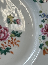 Une collection vari&eacute;e de huit pi&egrave;ces en porcelaine de Chine famille rose, 18/19&egrave;me