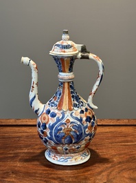 Verseuse de type 'aftaba' en porcelaine de Chine de style Imari pour le march&eacute; islamique, Kangxi