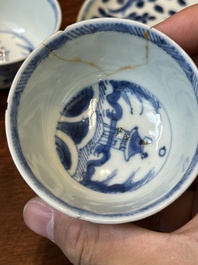 Een verzameling van 23 Chinese koppen en schotels, Kangxi/Qianlong