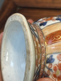 Verseuse de type 'aftaba' en porcelaine de Chine de style Imari pour le march&eacute; islamique, Kangxi