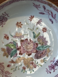 Een verzameling van 23 Chinese koppen en schotels, Kangxi/Qianlong