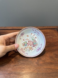 Een verzameling van 23 Chinese koppen en schotels, Kangxi/Qianlong
