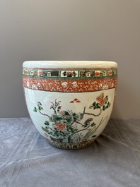 A Chinese famille verte jardiniere, 19th C.