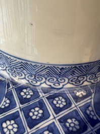 A large Chinese blue and white 'Guo Ziyi 郭子儀拜壽' rouleau vase, Kangxi