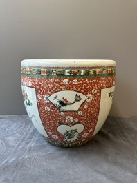 A Chinese famille verte jardiniere, 19th C.