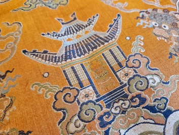 A Chinese embroidered silk 'kesi' cloth with Buddhist lions and phoenixes, 19th C.