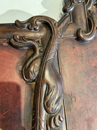 Plaque en bois huali en laque noire et rouge &agrave; inscription 'Hui Su Xin 會素心' et &agrave; d&eacute;cor dor&eacute;, marque et peut-&ecirc;tre &eacute;poque de Kangxi