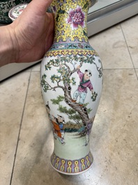 Une paire de vases, deux pots et une bo&icirc;te couverte en porcelaine de Chine famille rose, 19/20&egrave;me