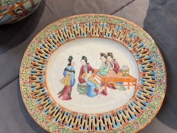 A very extensive Chinese Canton famille rose 81-piece dinner service, 19th C.