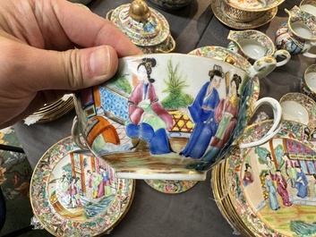 A very extensive Chinese Canton famille rose 81-piece dinner service, 19th C.