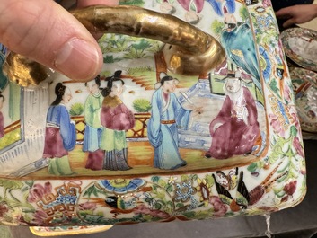 A very extensive Chinese Canton famille rose 81-piece dinner service, 19th C.