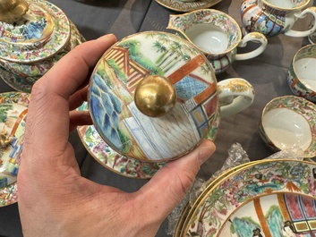A very extensive Chinese Canton famille rose 81-piece dinner service, 19th C.